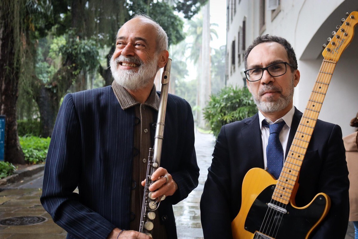 Carlos Malta e Alexandre Elias levam "Vento no a&ccedil;o" ao Dolores