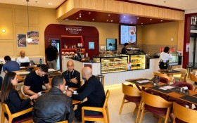 Conceito gastron&ocirc;mico parisiense chega a Duque de Caxias