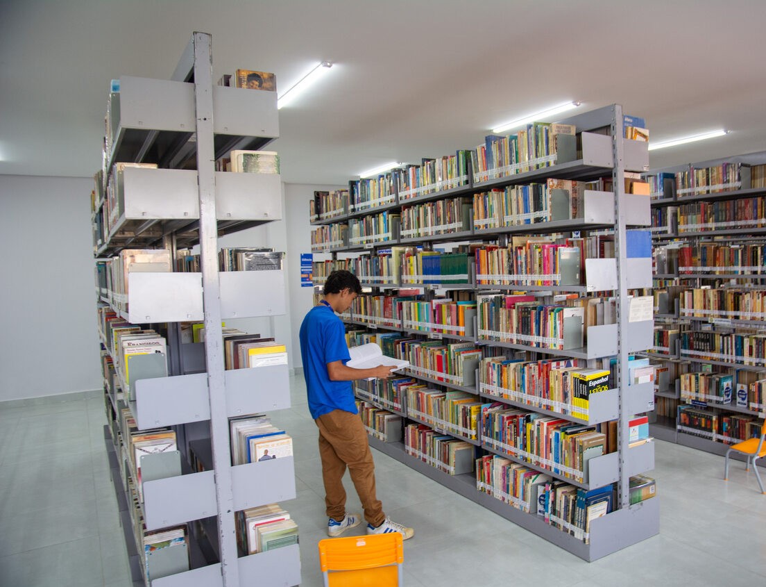 Biblioteca Municipal de Hortol&acirc;ndia amplia o acervo com 300 novos t&iacute;tulos
