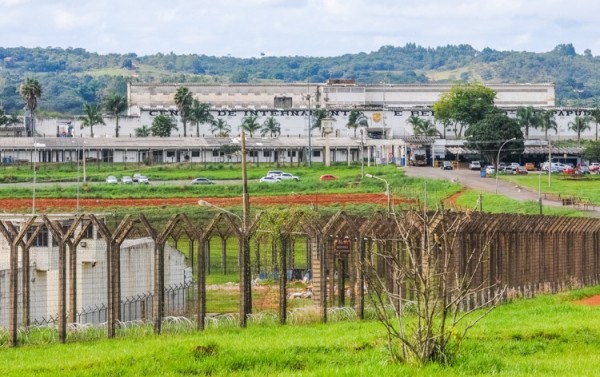 DF antecipa sa&iacute;da quinzenal de presos devido ao primeiro turno