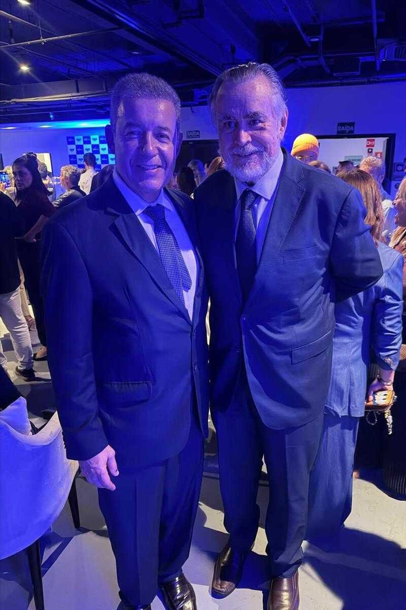 Alexandre Sampaio, da CNC e FBHA, e o publisher Cláudio Magnavita