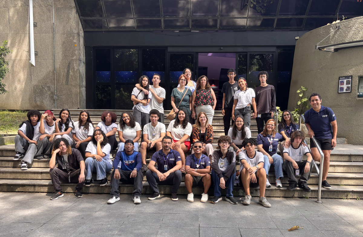 Estudantes visitam planet&aacute;rio da G&aacute;vea e Praia de Copacabana, no Rio