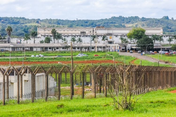Defensoria encontra presos mantidos detidos ap&oacute;s decis&atilde;o de soltura no DF