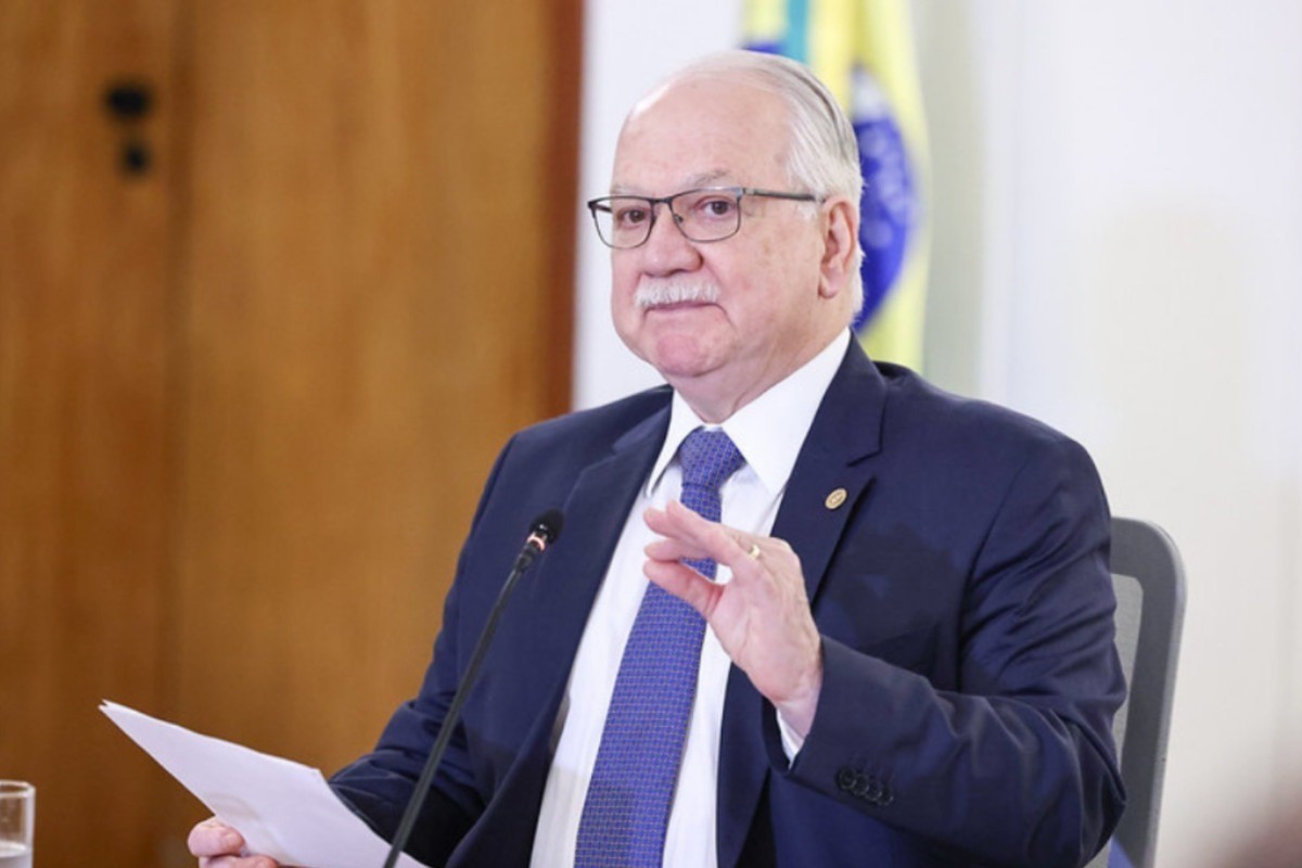 Fachin nega pedido de Fl&aacute;vio para afastar Dino de processos ligados a Lula