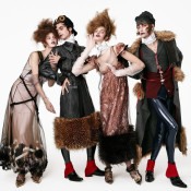 Zara e John Galliano lan&ccedil;am cole&ccedil;&atilde;o Re{form} em Paris