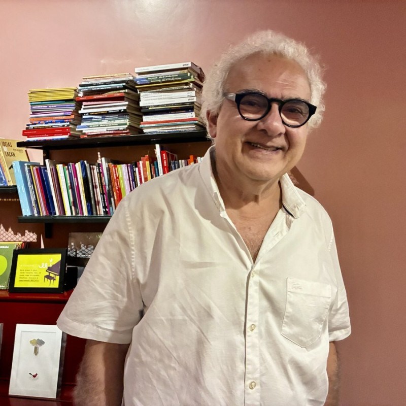 Milton Hatoum diz ser "inaceit&aacute;vel" poss&iacute;vel interfer&ecirc;ncia dos EUA nas elei&ccedil;&otilde;es brasileiras