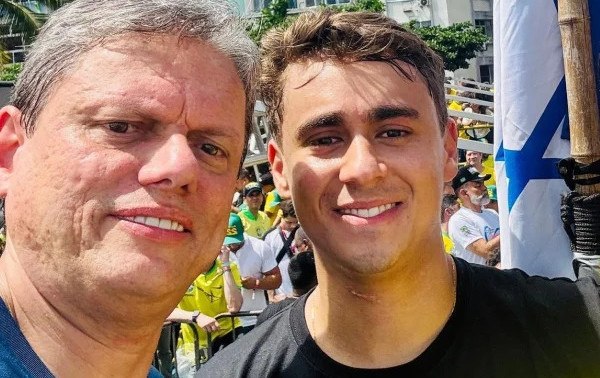 Entrada de Nikolas e Tarc&iacute;sio eleva otimismo na campanha de Fl&aacute;vio Bolsonaro