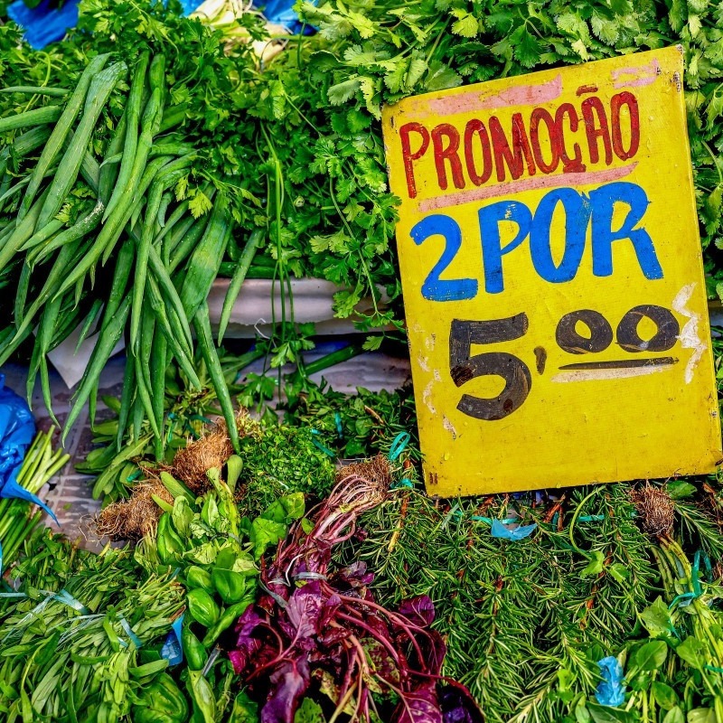 Produ&ccedil;&atilde;o industrial cai 0,6% de julho para agosto