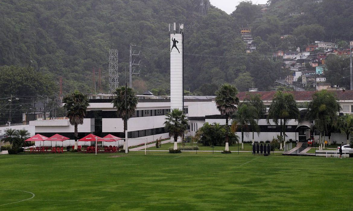 Acordo regulariza uso do CT Rei Pel&eacute; em Santos