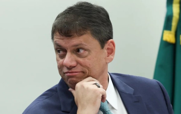 Tarc&iacute;sio vence com folga nas cidades da RMC e amplia dom&iacute;nio no interior