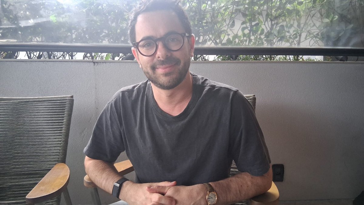 Jake Witzenfeld redesenha os tabus da paternidade