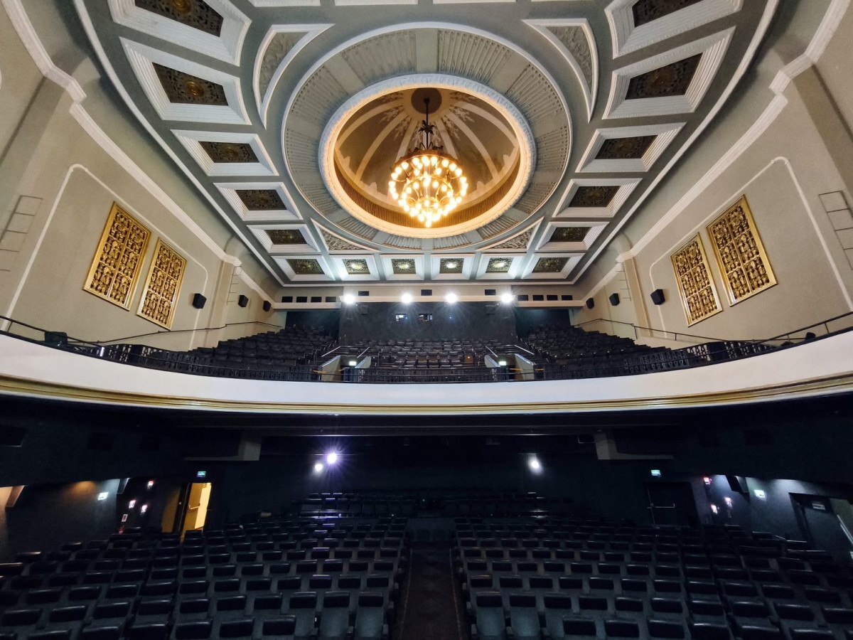 Programa "Reviver Cinema" reabre o tradicional Cine Odeon no Centro do Rio
