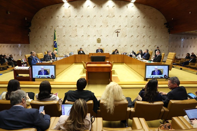STF garante regime previdenci&aacute;rio anterior a servidor que muda de ente