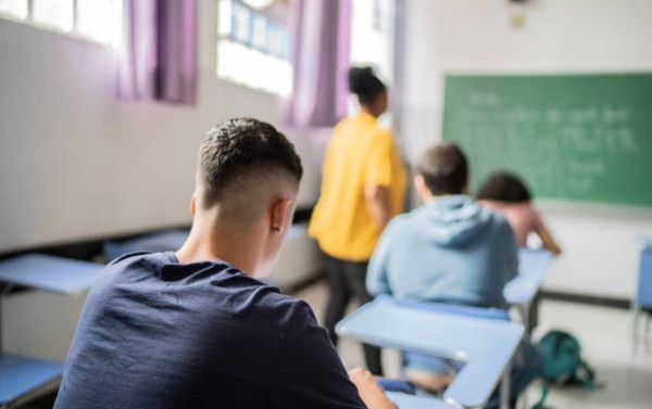Cursinhos populares apoiam prepara&ccedil;&atilde;o de alunos para o Enem