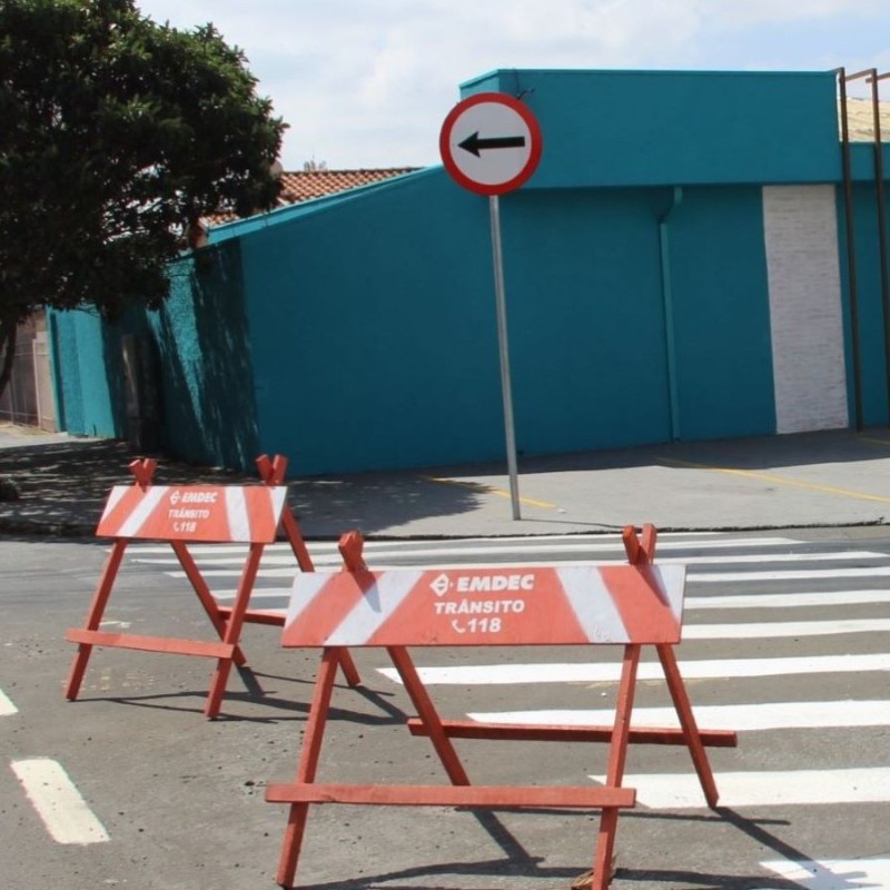 Trecho da rua Maestro Agide Azzoni, na Ch&aacute;cara da Barra, ser&aacute; fechado ao tr&aacute;fego para remo&ccedil;&atilde;o de grua