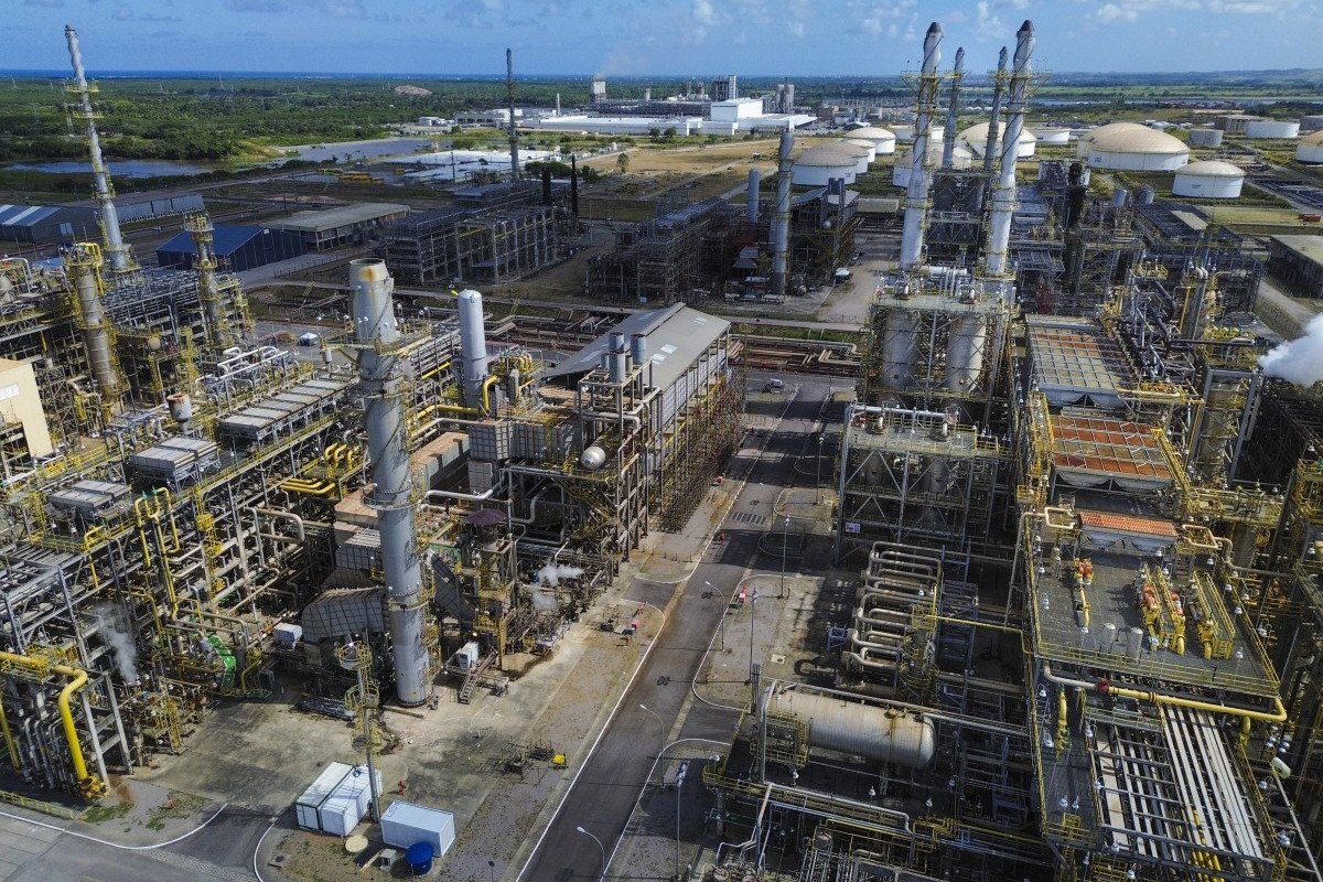 Previs&atilde;o de super&aacute;vit comercial cai para US$ 84,4 bi