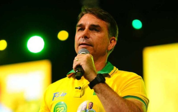 Contra fim da 6x1, Fl&aacute;vio defende jornada flex&iacute;vel: "Quem quer trabalhar mais, vai trabalhar mais"