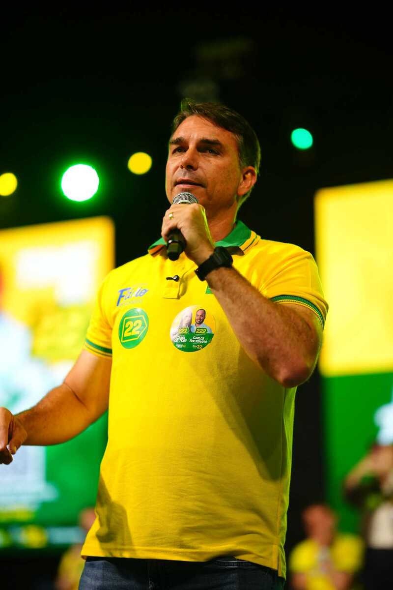 Contra fim da 6x1, Fl&aacute;vio defende jornada flex&iacute;vel: "Quem quer trabalhar mais, vai trabalhar mais"