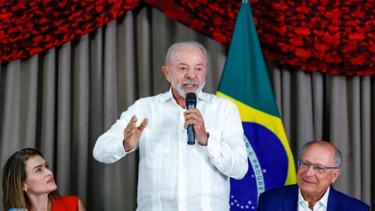 Lula critica "desorganiza&ccedil;&atilde;o" de campanha do PT no primeiro turno