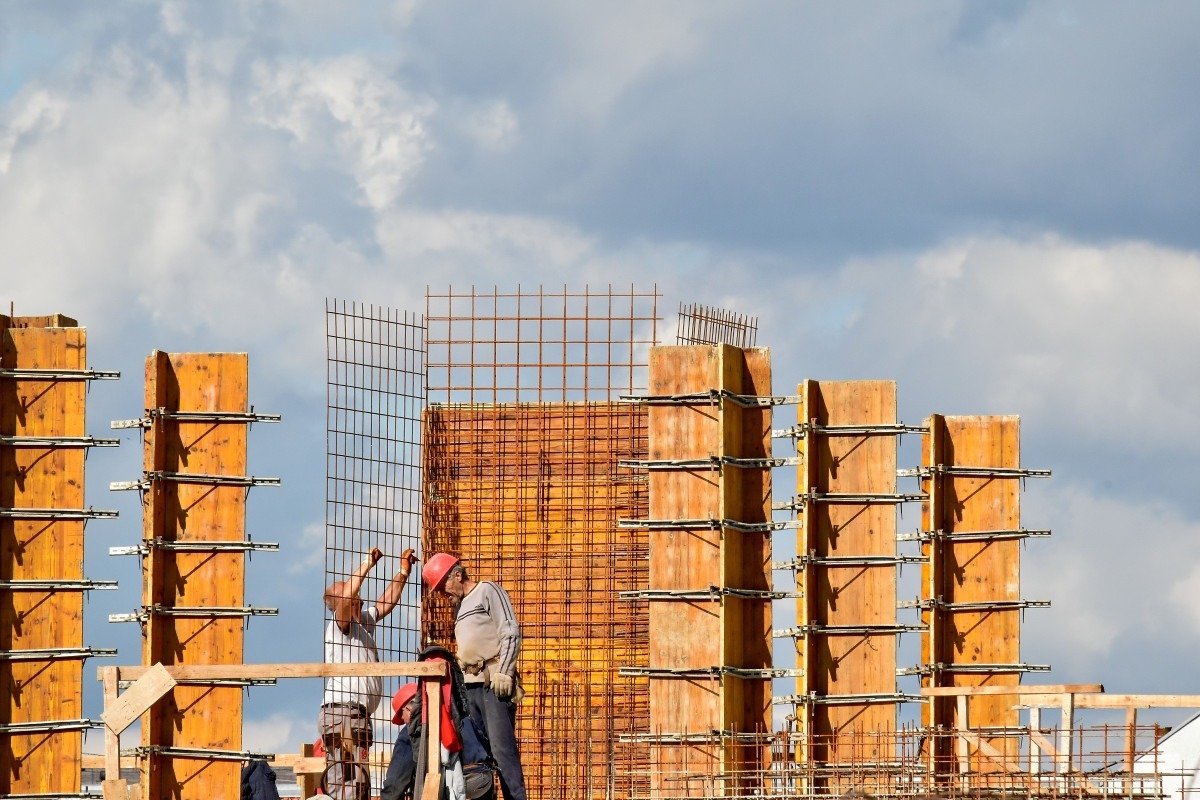 Constru&ccedil;&atilde;o civil avalia novo programa de cargos no setor