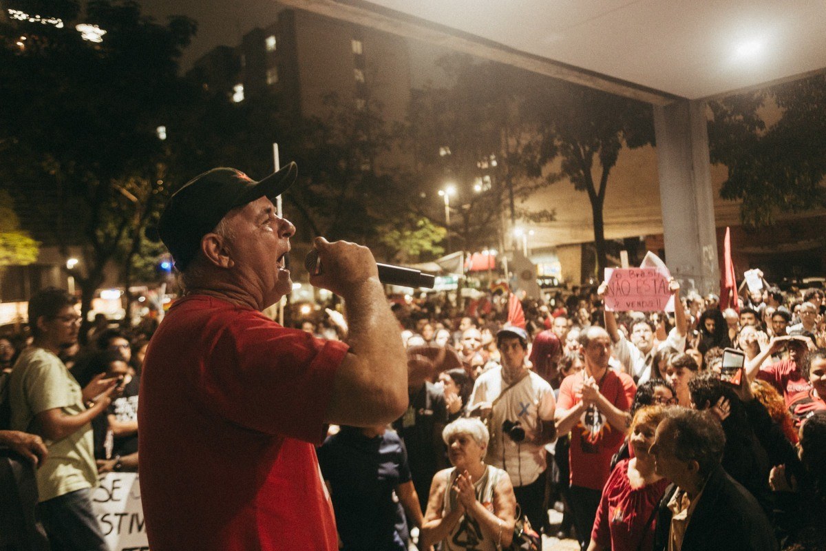 Ato em Volta Redonda defende Lula no segundo turno