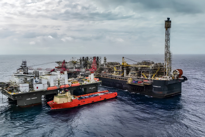 Senadores do Amap&aacute; destacam import&acirc;ncia do petr&oacute;leo