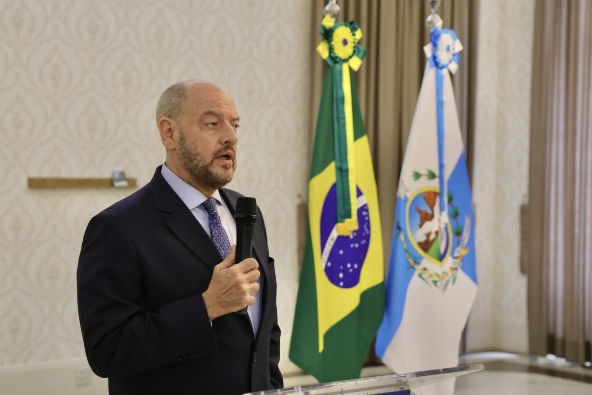 Couto alinha atua&ccedil;&atilde;o jur&iacute;dica do Estado