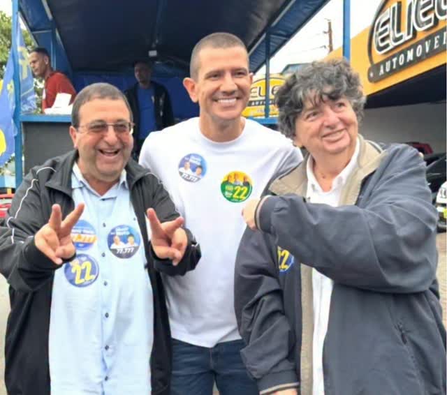Prefeitos da regi&atilde;o celebram vit&oacute;ria de Ruas para o Governo do Estado