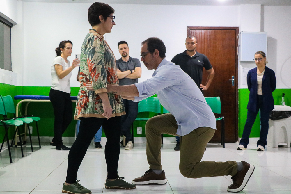 Fisioterapeutas participam de curso sobre marcha humana