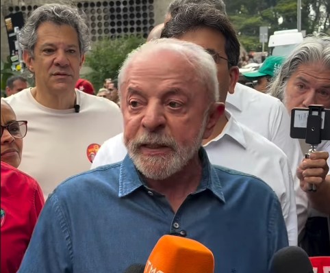 Lula pede mobiliza&ccedil;&atilde;o de eleitores abstencionistas em ato na Paulista
