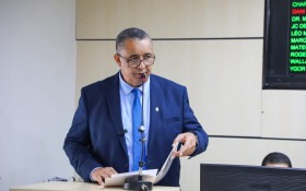 Janu&aacute;rio toma posse como prefeito de Japeri ap&oacute;s cassa&ccedil;&atilde;o de Fernanda