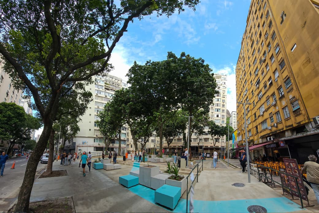 Prefeitura do Rio inaugura nova pra&ccedil;a em Copacabana