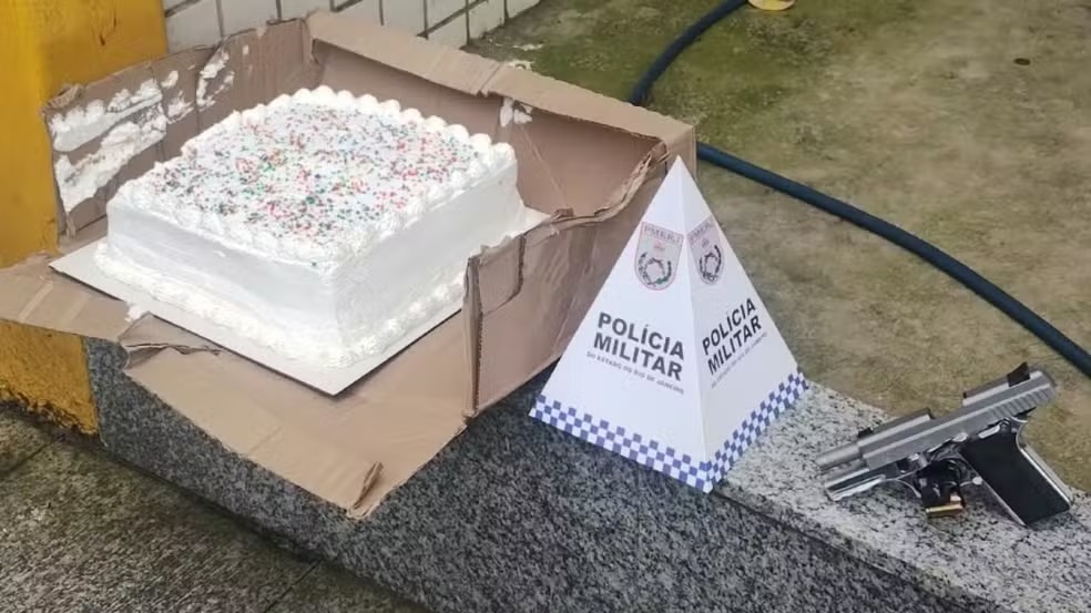 Homem &eacute; preso suspeito de envenenar bolos para festa infantil no Rio