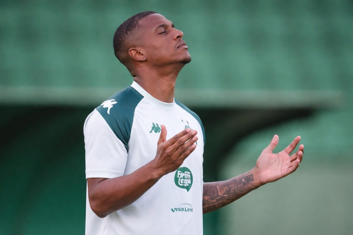 Guarani avan&ccedil;a em negocia&ccedil;&atilde;o para renovar com volante