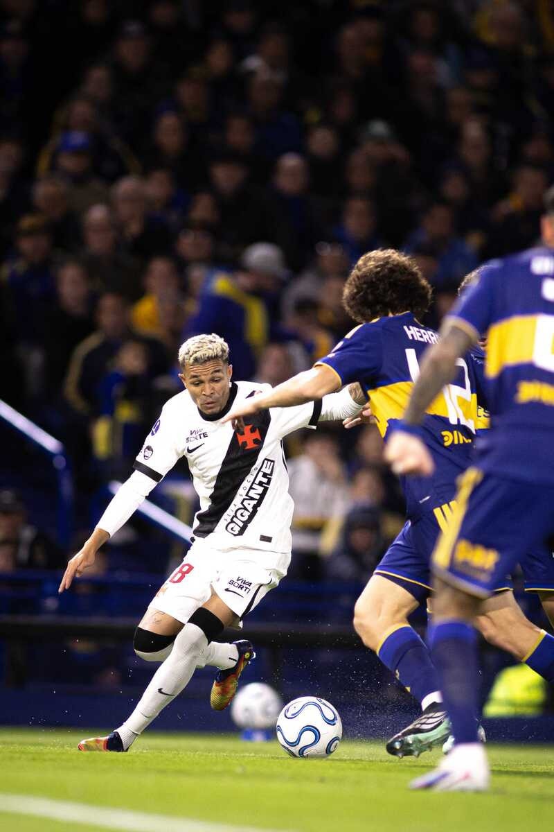 Vit&oacute;ria do Vasco sobre o Boca Juniors teve marcas expressivas