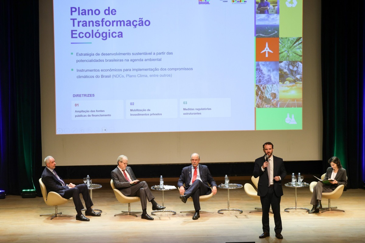 Durigan defende Receita como plataforma de intelig&ecirc;ncia