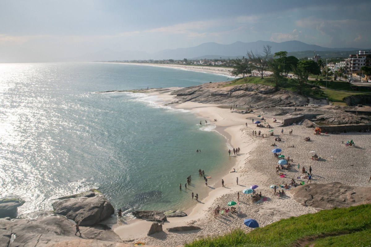 Saquarema conquista quarta Bandeira Azul com certifica&ccedil;&atilde;o da Praia de Gravat&aacute;