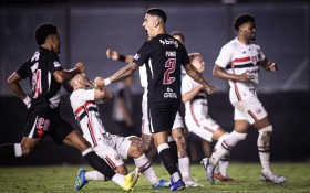 Vasco enfrenta o S&atilde;o Paulo com Dorival J&uacute;nior em risco
