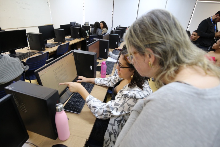 MEC libera novas forma&ccedil;&otilde;es online a docentes