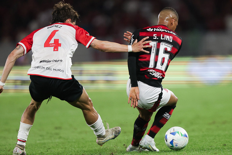 Flamengo vai a campo com desfalques
