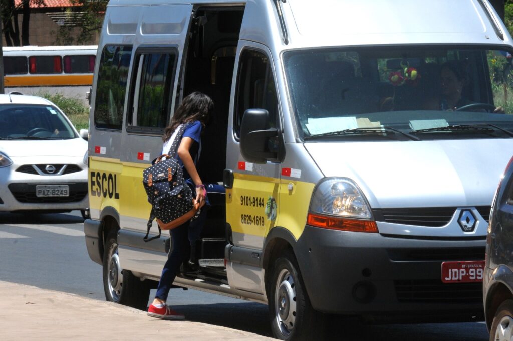 BRASILIANAS | Distritais aprovam novo marco regulat&oacute;rio para o transporte escolar do Distrito Federal