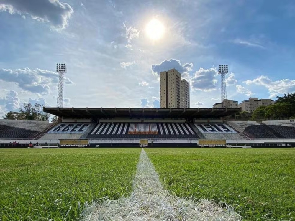 Crise amea&ccedil;a o futuro do Rio Branco no futebol paulista