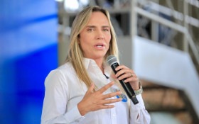 Celina Le&atilde;o refor&ccedil;a import&acirc;ncia do programa Viva Flor; Grass defende ampliar delegacias