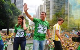 Fl&aacute;vio re&uacute;ne 71,9 mil pessoas na Paulista em ato na reta final da elei&ccedil;&atilde;o