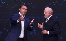 Debate entre Lula e Fl&aacute;vio Bolsonaro repercute na imprensa internacional: 'Embate ca&oacute;tico entre os dois candidatos'