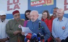 Lula afirma que entregar&aacute; ao TSE autoriza&ccedil;&atilde;o de quebra de seu sigilo