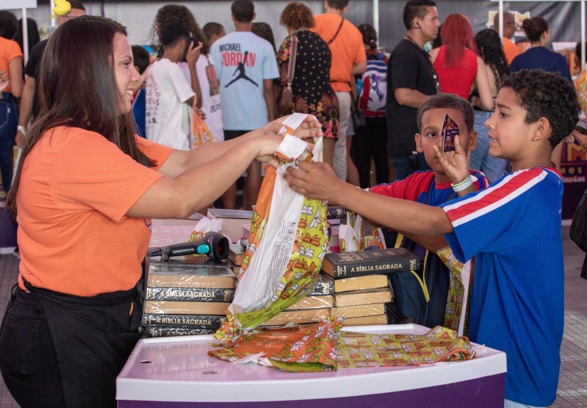 Maric&aacute; incentiva acesso aos livros