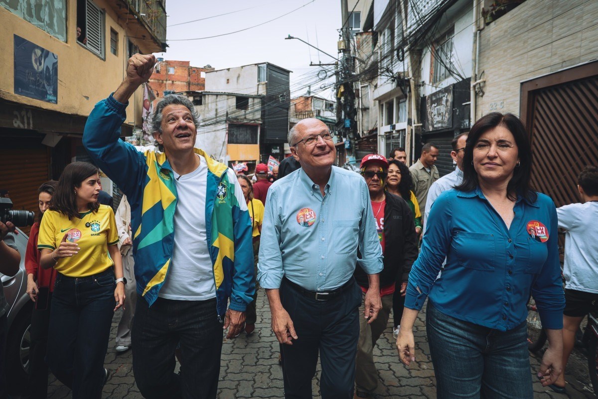 Alckmin e Haddad participam de ato pela reelei&ccedil;&atilde;o de Lula no Largo do Par&aacute;, em Campinas, nesta quarta-feira