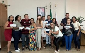v&iacute;timas de inc&ecirc;ndio recebem benef&iacute;cio