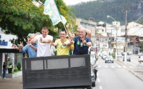 Douglas Ruas realiza campanha pela Regi&atilde;o Serrana em apoio a Fl&aacute;vio